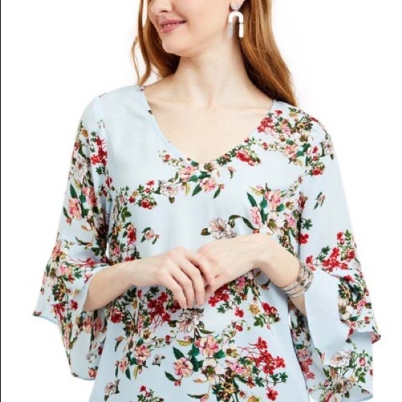 Jessica Rose Tops - Jessica Rose Floral 3/4 Ruffle Sleeve Top Small